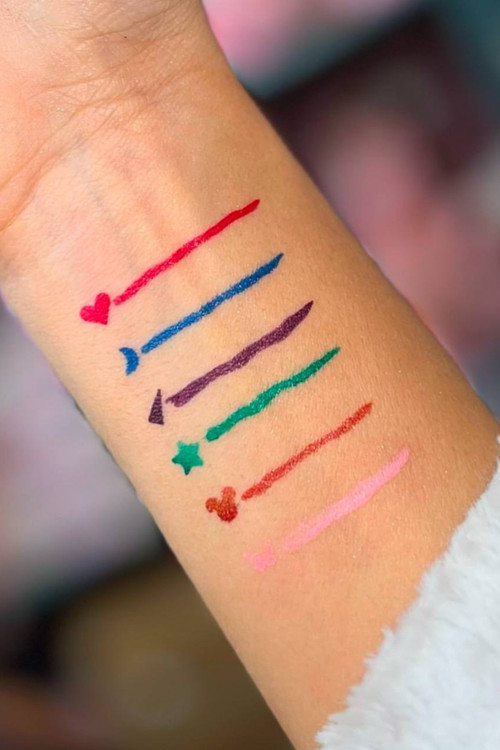 ۶ تا رنگ و طرح مختلف