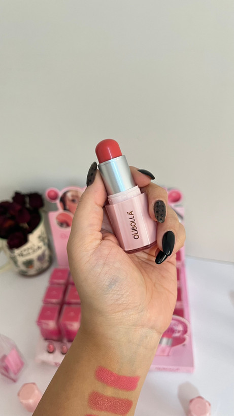 رژگونه استیکی