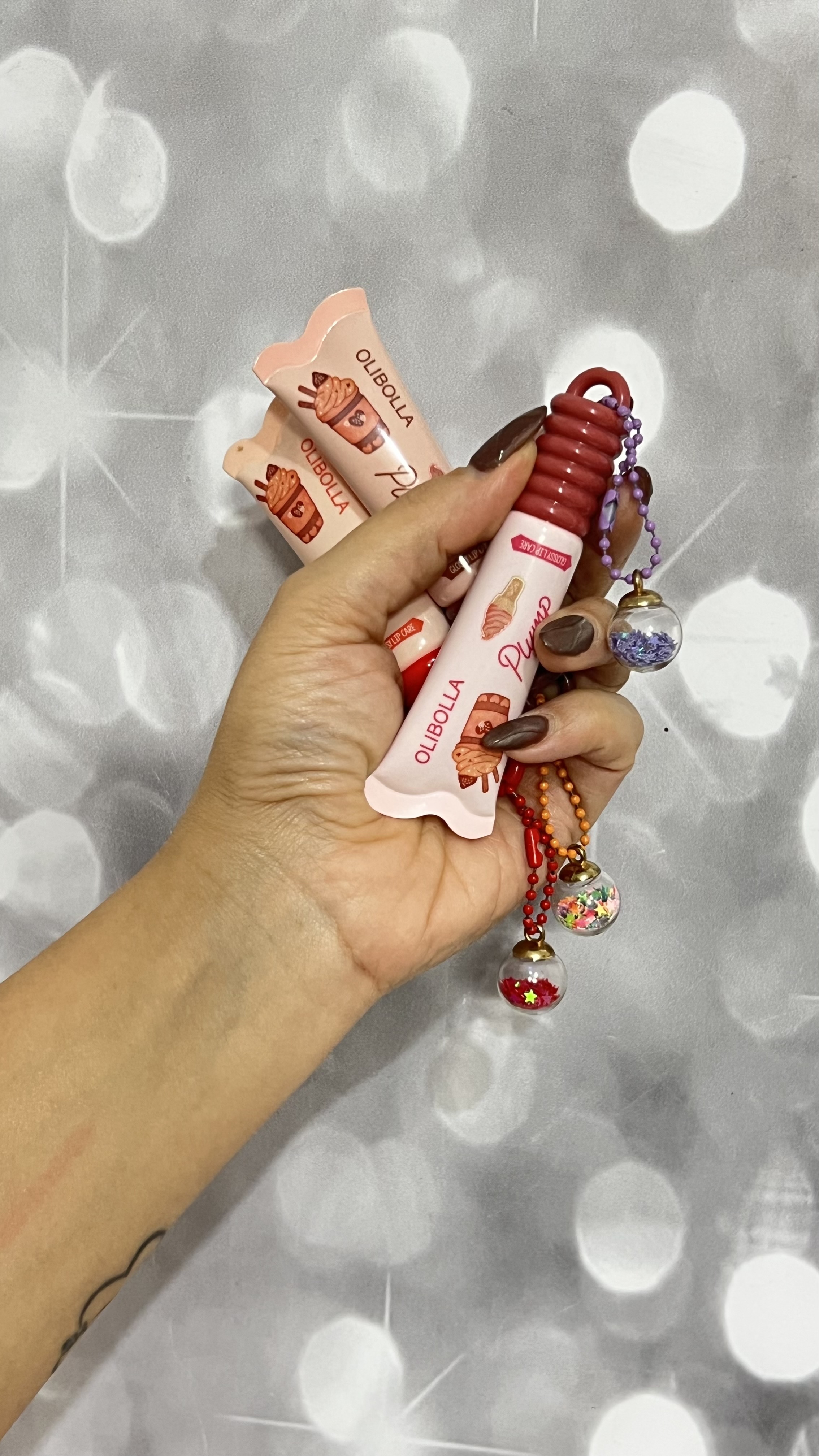 لیپ گلاس کیک بستنی